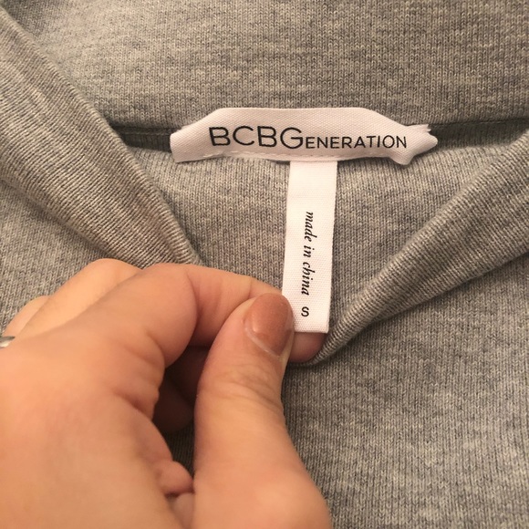 BCBG Generation grey sweater wrap skirt - Picture 3 of 3